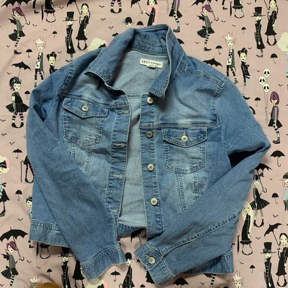Artisan NY Women’s Medium Denim Jacket Light Wash Stretch